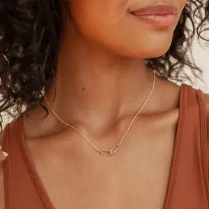 Linked Pendant Necklace by Caitlyn Minimalist - Dainty Interlocking Link Necklace with Satellite Chain - Minimalist Friendship Necklace in 18K Gold Finish & Sterling Silver - Anniversary Gift for Her