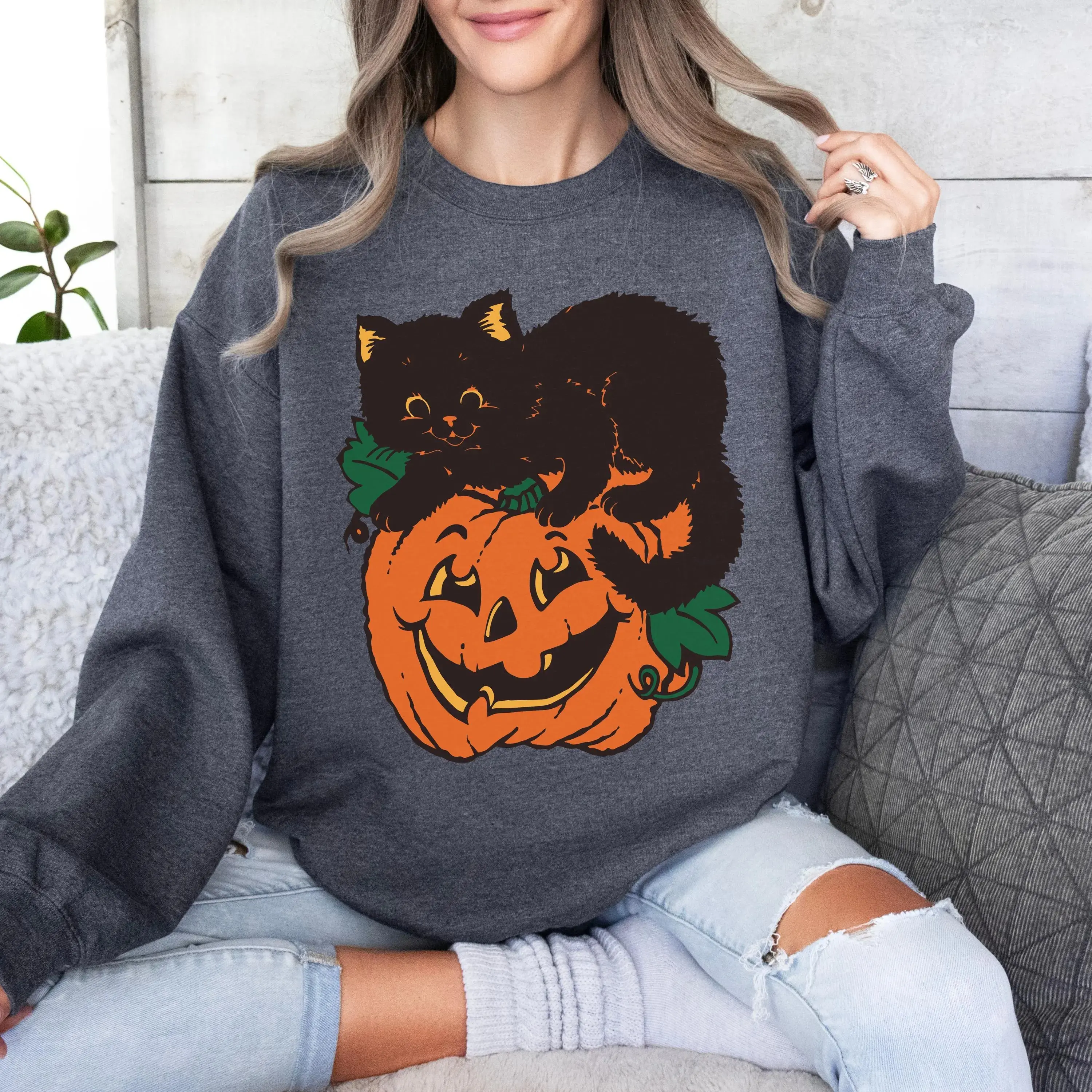 Vintage Black Cat On Pumpkin Sweatshirt, Retro 90s Halloween Shirt, Fall Crewneck Sweatshirt, Black Cat Sweater, Halloween Black Cat T-shirt