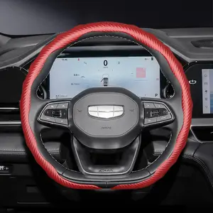 For Geely Carbon Fiber Texture Steering Wheel Cover One-Piece Snap-On Design Matte Wavy Sport Style All-Season Universal Steering Wheel Protective Shell For Monjaro/Coolray/Binyue/Emgrand/Okavango/Starray/Galaxy Starship/Boyue L/EX5/Preface/Tugella