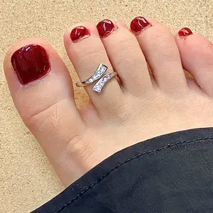 Bohemian Style Elegant Toe Ring with Sparkling Cubic Stones Adjustable Peep Toe Ring for Summer Holidays Party Accessories Mother's Day Gift