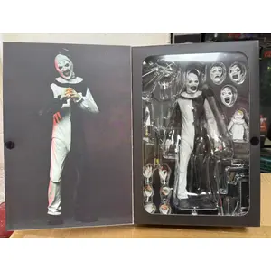 45251 Damien Leone's Terrifier Ultimate Art The Clown 7" Action Figure