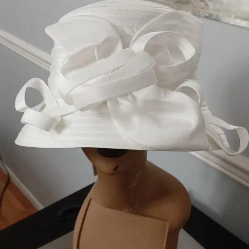 Medium White church hat