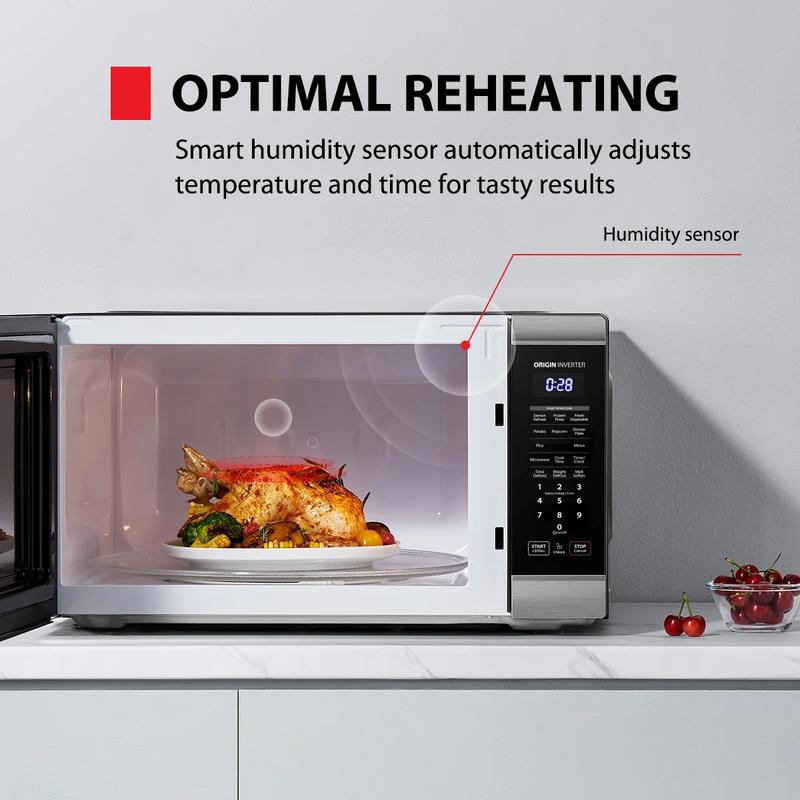 Toshiba 2.2 cu. ft. 24.4'' Microwave Oven in Stainless Steel - Compact Design for Home Use