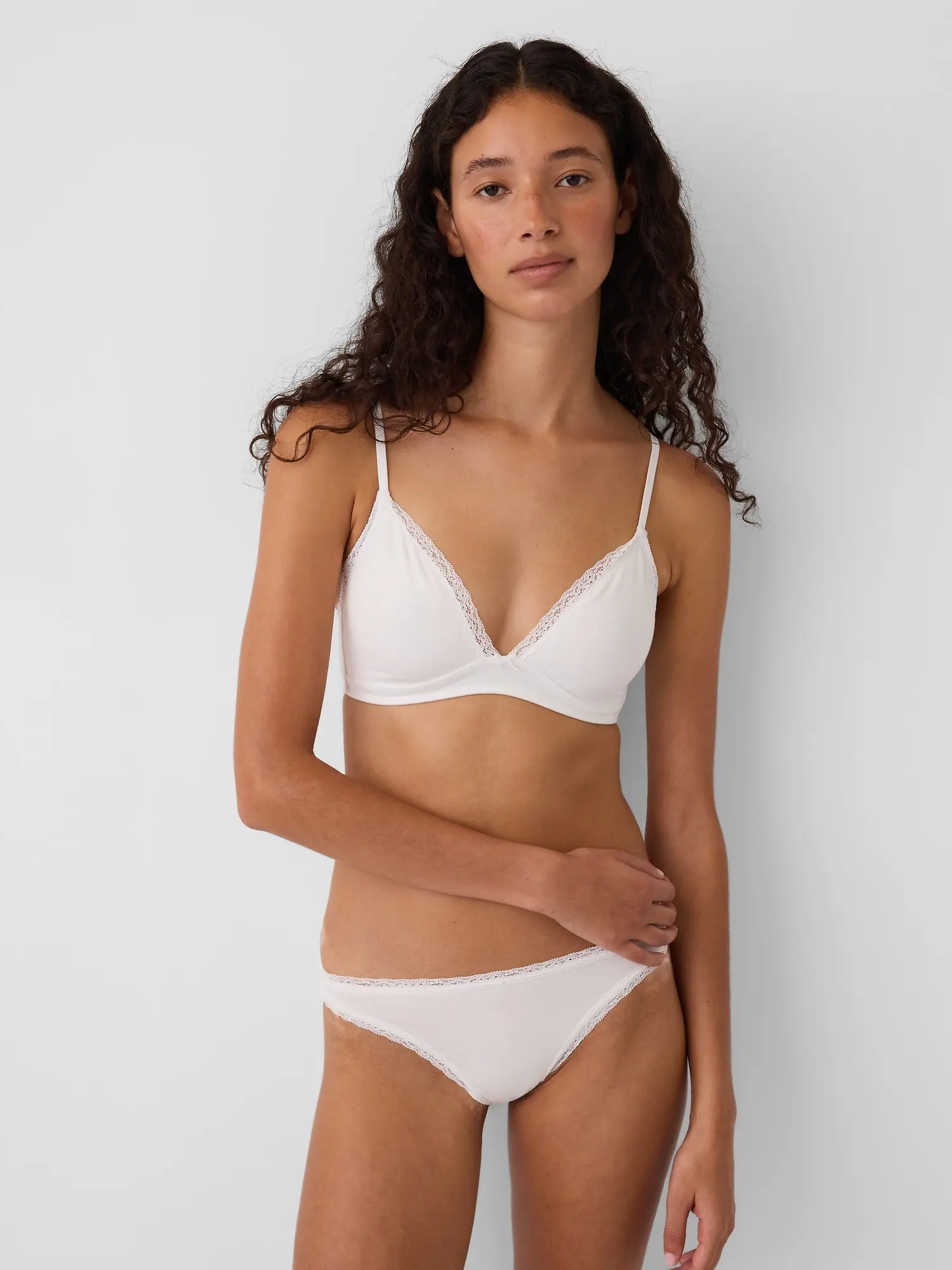 Gap Women's SoftMade Organic Stretch Cotton Lace-Trim Triangle Bralette