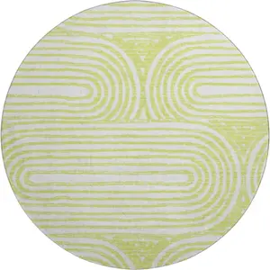 HomeRoots 648247 8 ft. Green & Ivory Geometric Contemporary Washable Round Area Rug with UV Protection