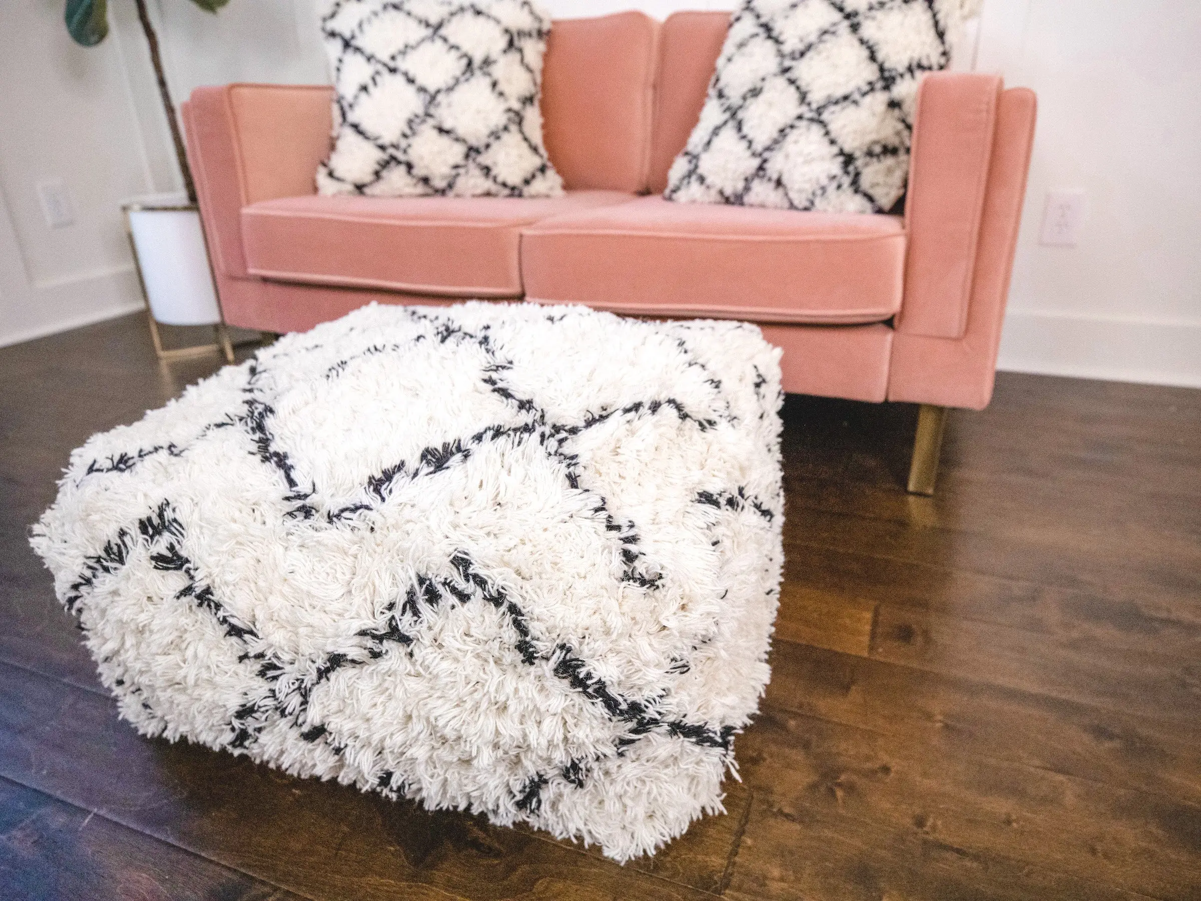 Wool Moroccan Pouf Wool Moroccan Pouf