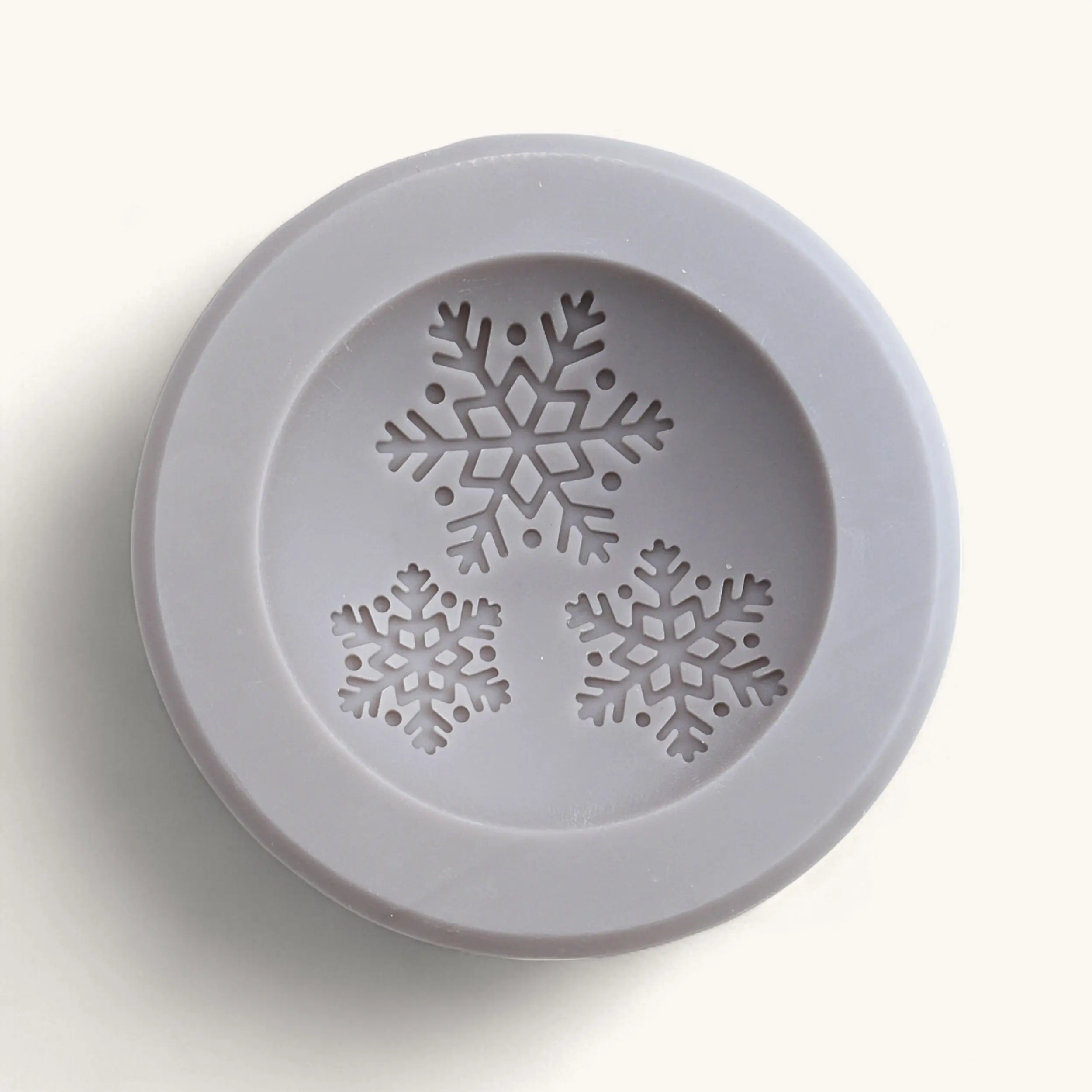 Winter Nights Scented Vessel - Snowflakes