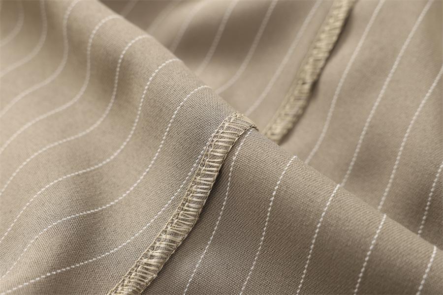 3-pack men’s casual shorts with vertical stripes, loose straight cut, drawstring elastic waistband, minimalist retro style, versatile for everyday commuting