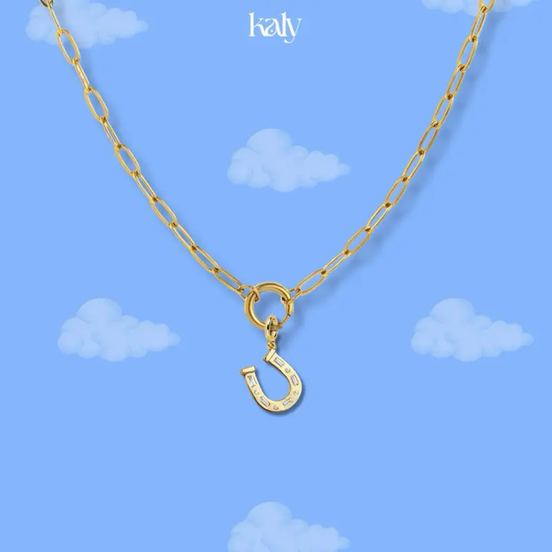 Horseshoe necklace