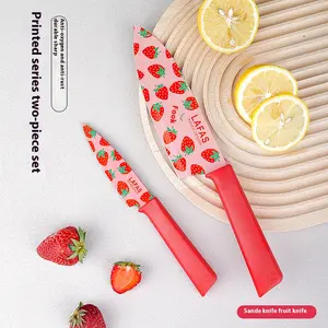 2-piece set of Sande fruit knives with scabies, stainless steel multi-purpose knife set, strawberry printed, suitable for kitchen and home use to cut fruits and vegetables multicolor garden