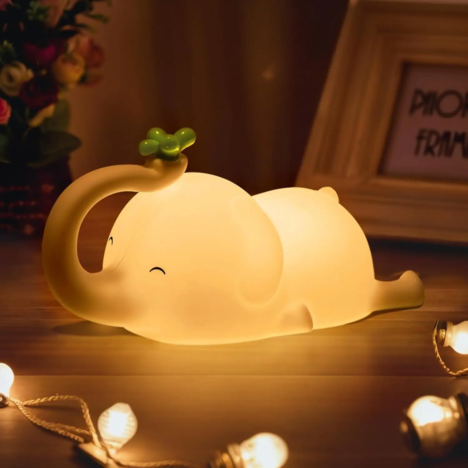 Elephant Shaped Silicone Night Light, Novelty Ambient Night Light, Desk Lamp for Room Decor