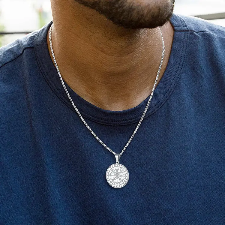 FaithHeart Norse Vegvisir Viking Compass-Steel Coin Pendant Necklace with Chain - Unisex 25g 1.63in Norse Road Sign Jewelry, Helps Find Self Gift for Adults for Special Occasions