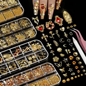 American-style golden nail accessory set, including 4 boxes of nail gemstones, nail pearls, 3D spiral nail accessories, heart-shaped styles, crystal nail set and nail art accessories, DIY handmade nail decoration set