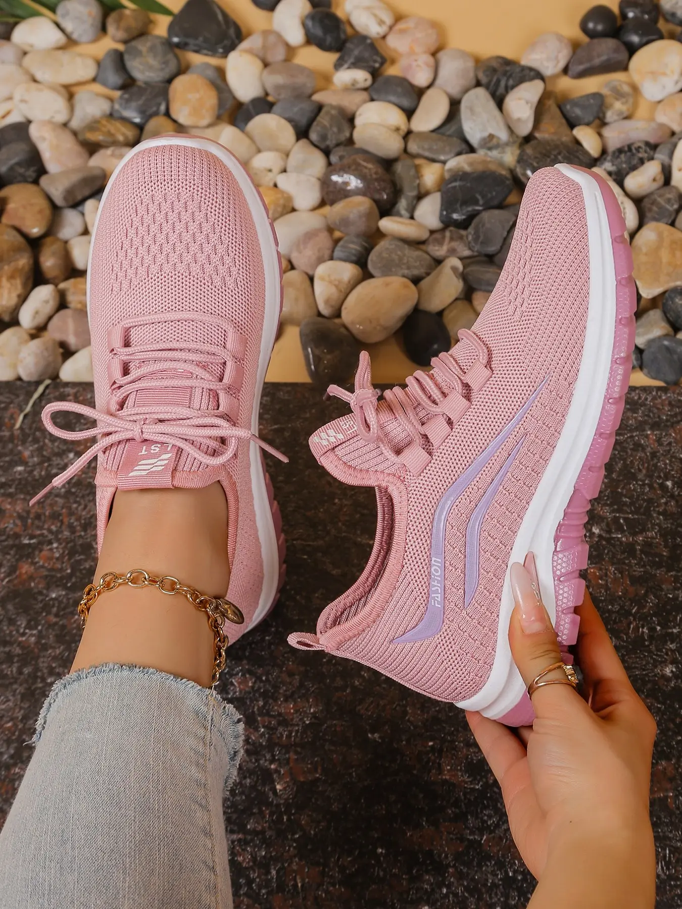 Women's Lightweight Breathable Mesh Sports Shoes, Soft Sole Anti-Slip Mom Shoes, Casual Walking Shoes for Spring Summer, Versatile Everyday Wear