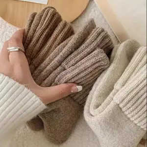 Women's Solid Color Mid-Calf Socks, Casual Soft Comfortable Warm Socks, Perfect for Fall Winter Daily Wear, Sock Set, 5 Pairs