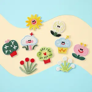 Cartoon Sunflower Embroidered Patch, Iron-On Self-Adhesive No-Sew Patch for Scarf Hat Clothing Decoration New Year Ribbon Accessories