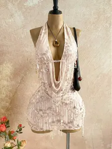 2pcs/Set Fitted Shiny Fringe Sequin Halter Top And Mini Skirt Set, Suitable For Music Festivals, Parties, Chinese Red, Annual Galas, Christmas, Halloween