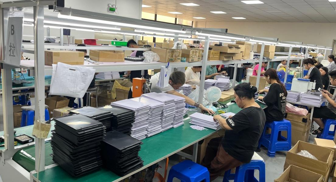 13-inch Oversized Screen Children's LCD Handwriting & Drawing Board One-click Clear Writing Practice Tablet Doodle Board for Kids Ideal Writing & Doodling TikTok Hot Item Fun Educational Tool