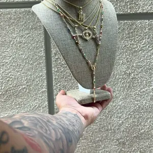 PICK NECKLACE ON LIVE