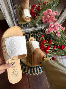 Huarache Sandal ~ All Sizes Boho- Hippie Vintage ~ Mexican Style ~ Colorful Leather ~ Mexican Huaraches