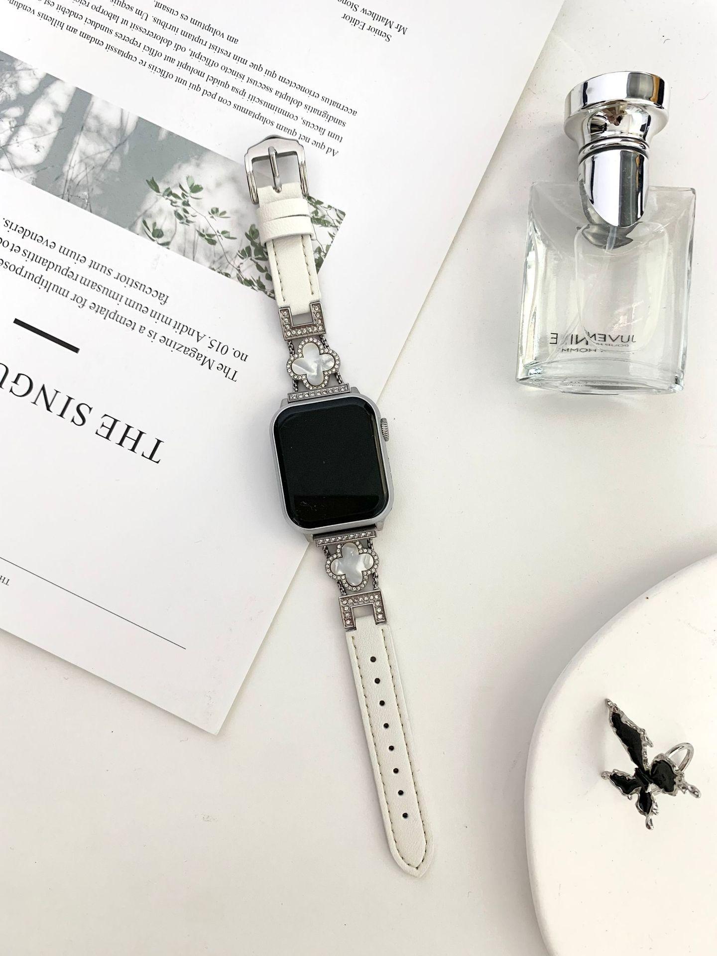 Four-Leaf Clover Apple Watch Band, Compatible with Series 9/8/7/6/SE, Universal Smartwatch Strap, Stylish Elegant Replacement for Everyday & Spring Wear