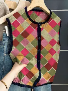 French retro style loose crew neck sleeveless color-block buttoned khaki women's sweater vest with colorful plaid print, suitable for spring and summer wear, buttoned sleeveless knitted sweater, vacation style, casual, Womenswear