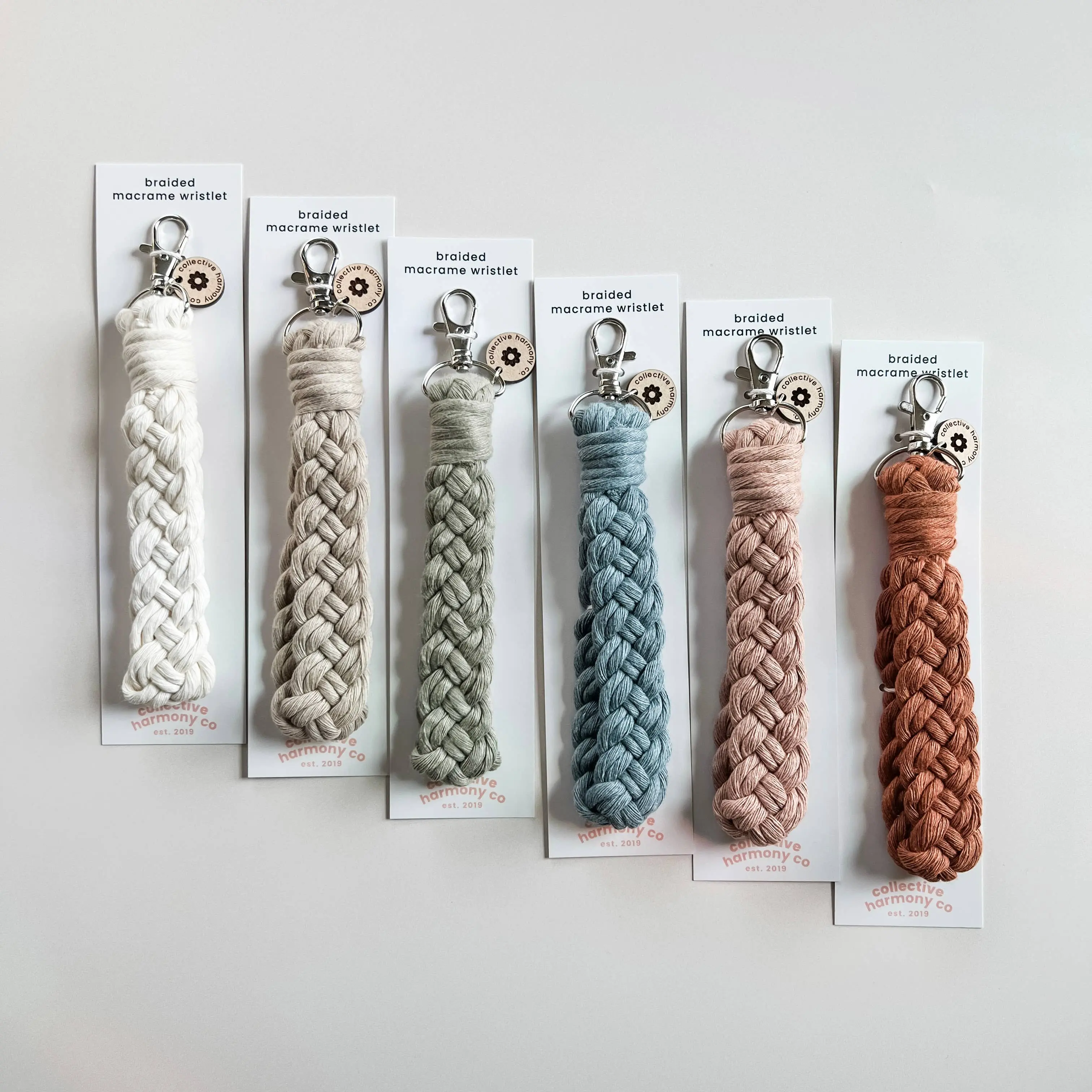 Braided Macrame Wristlet, Cotton Rope Keychain with Handmade Look, Unisex Keychain Size Fashion Accessory