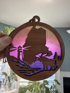 Maine Suncatcher for Sunny Window Maine Suncatcher for Sunny Window