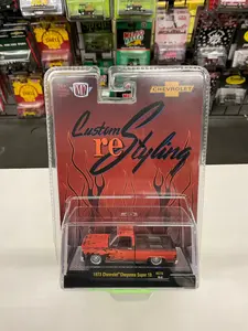 M2 Machines 1973 Chevrolet Cheyenne Super 10 HS70