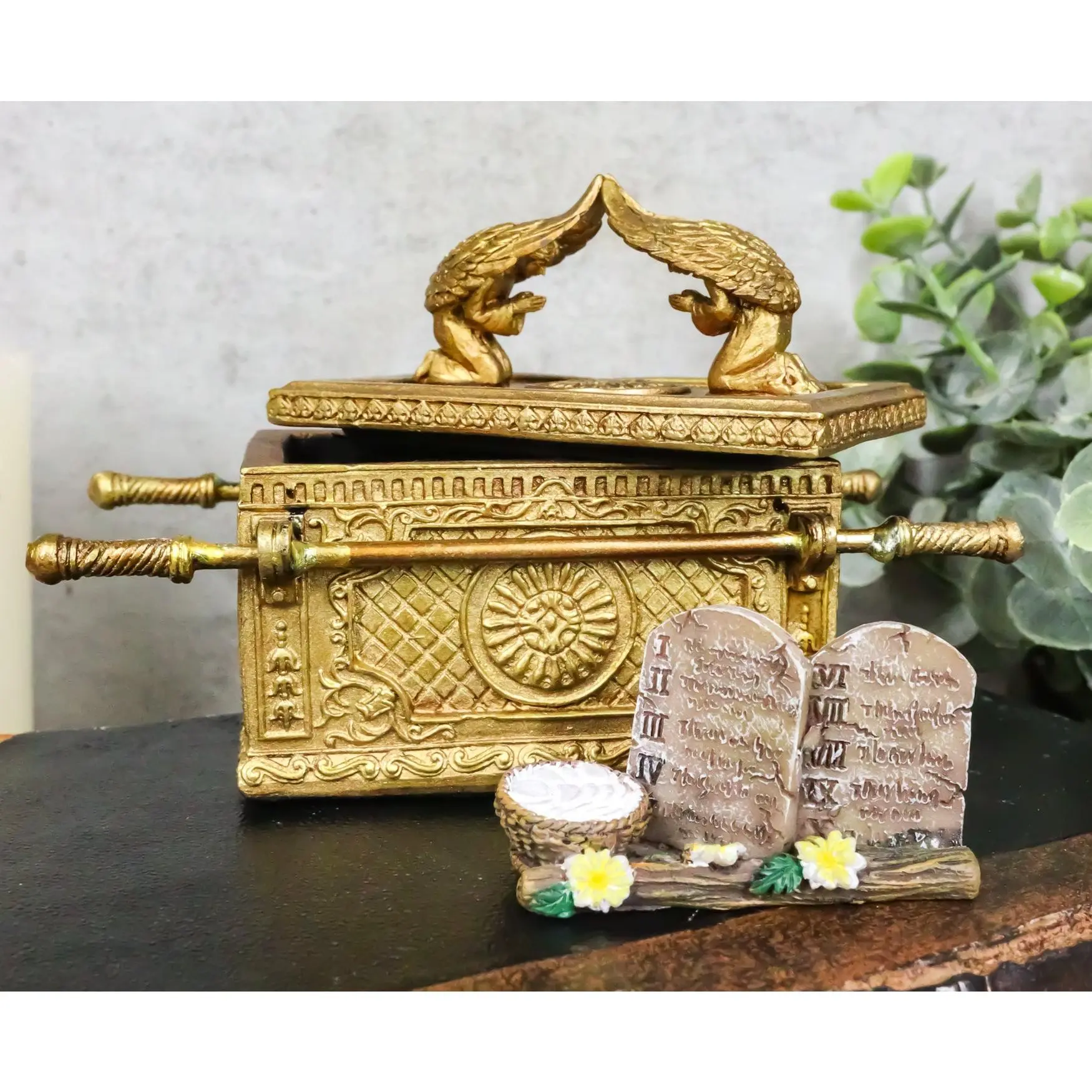 Matte Gold Ark Of The Covenant Model With Contents Figurine Decorative Box 1:10