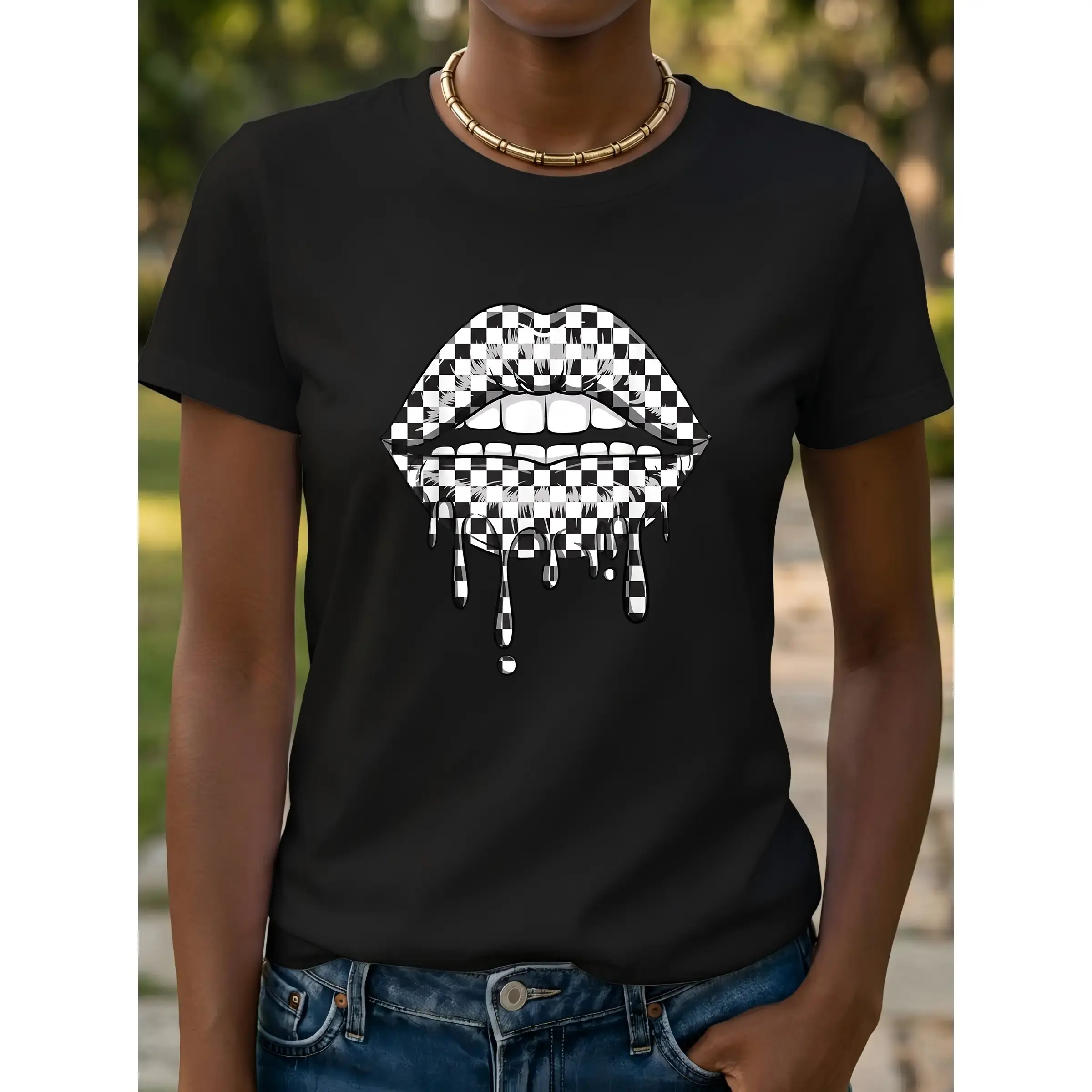 Women's Casual T-Shirt with Black and White Checker Lips Graphic, Oversized Round Neck Short-Sleeve Streetwear Top, Shortsleeve