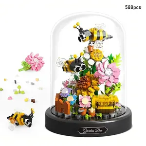 588pcs Bee and Flower Bouquet Building Blocks Set with Display Case, Creative Puzzle Toy, Animal and Flower Plant Series Mini Building Blocks, Construction Toy, Building Toy, Ideal Gift for Mom, Women, Wife, Girlfriend, Educational Assembly Toy.