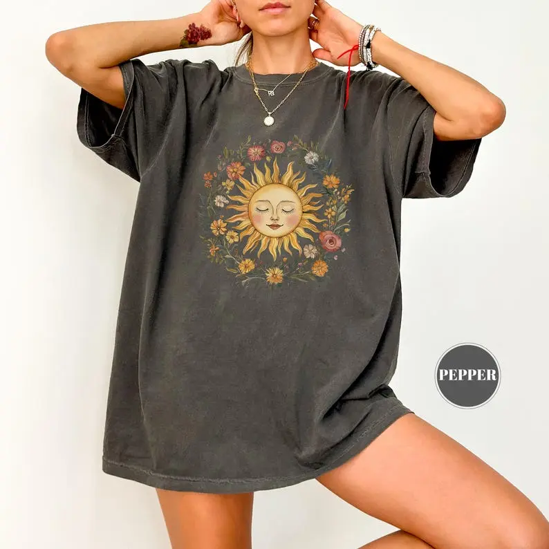 Men's Vintage T-Shirt, Celestial Floral Sun Print 100% Cotton Oversized Short Sleeve Boho Hippie Tops, Tshirt, Casual