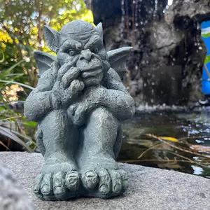 Left Hand Emmit Stone Gargoyle Statue, Garden Decor Sculpture, Resin Gargoyle Statue, Creative Art Decoration for Outdoor Landscape