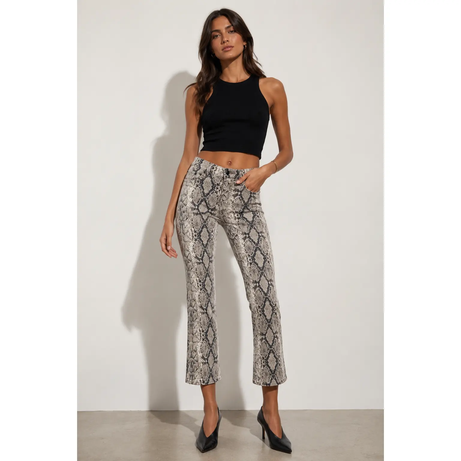 Women's High-Rise Cropped Bootcut Jeans, Leg-Flattering Denim with a 27" Inseam for Versatile Daily Wear, Lady, Bottom
