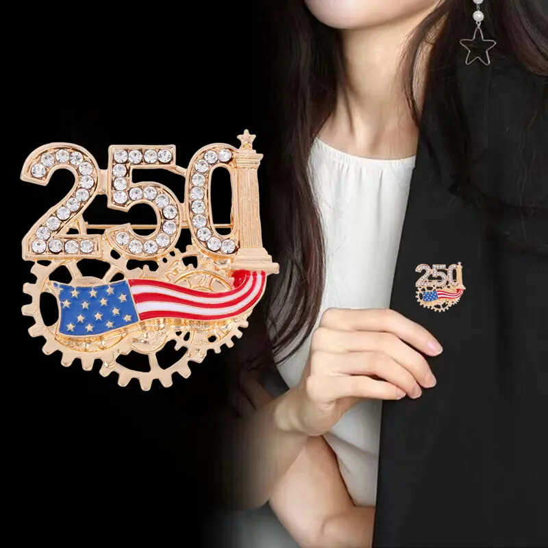 USA 250th Semiquincentennial Sparkly Brooch, Gold Tone Rhinestone Flag Pin for Memorial Day & 4th of July Outfits，Patriotic 250 Years of Freedom Brooch, Crystal American Flag Gear Lapel Pin for Independence Day & USA Celebration