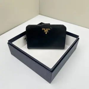 Pre-owned PRADA Saffiano Wallet Tab Bi Fold Black LNL0404