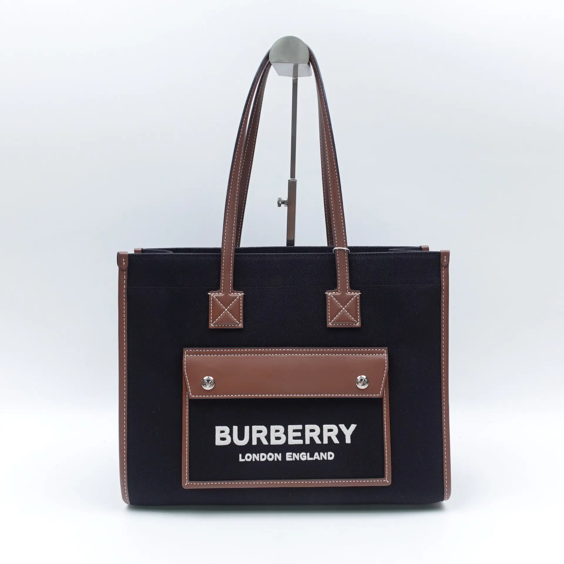 Pre-owned BURBERRY canvas Tote Bags Freya Black T10394642