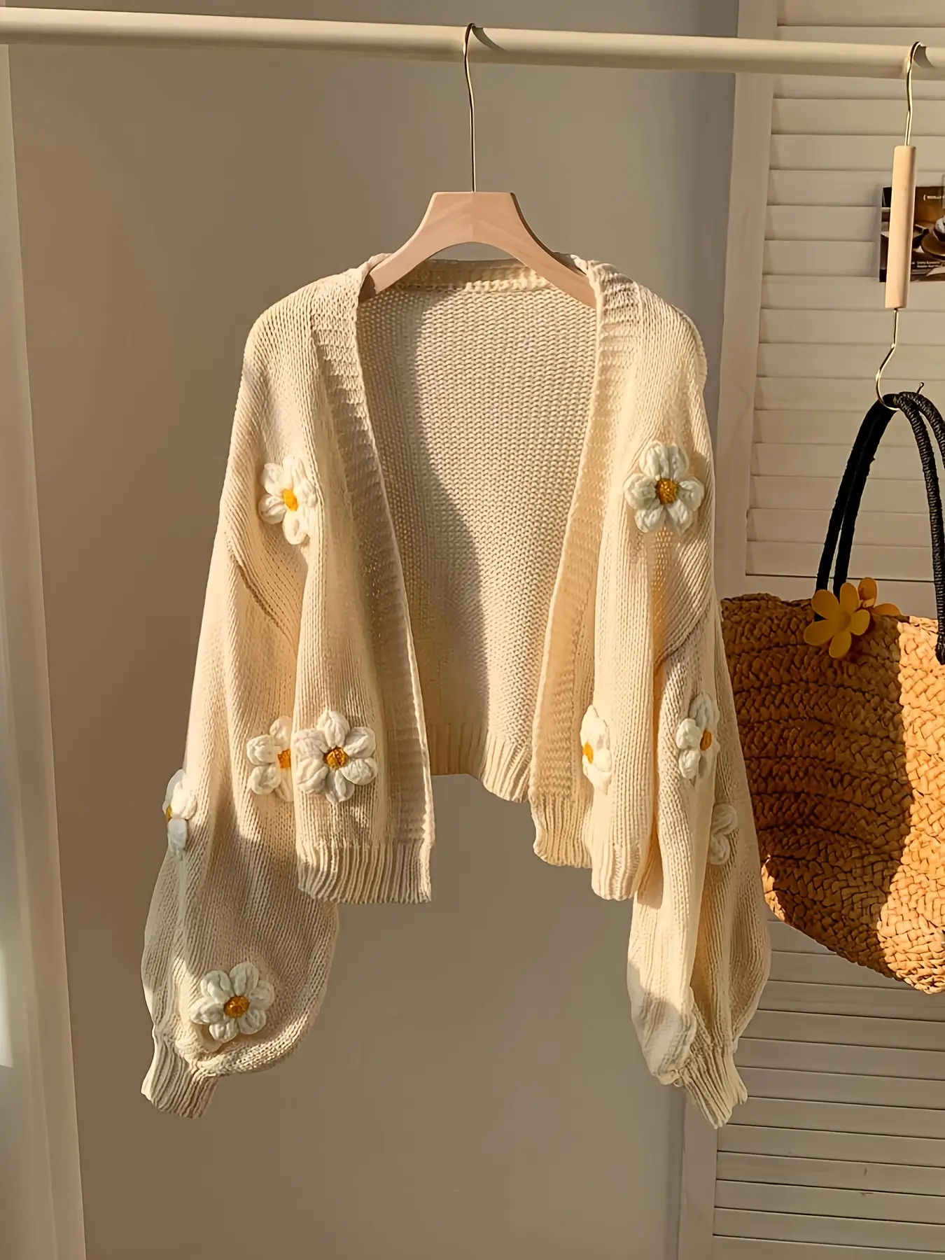 Spring Fall Women's Beige Cropped Knit Cardigan - 3D Floral Daisy Embellished Open Front Sweater, Ideal for St. Patrick's Day & Easter, Knitwear