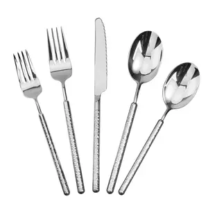 ELITEQUO 20-Piece Stainless Steel Cutlery Set with Hammered Texture Handles, BPA-Free, Rectangle Design, Tableware