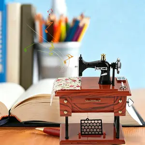 Retro Sewing Machine Music Box, Vintage Clockwork Mini Music Box, Creative Simulation Sewing Machine Model Ornament Decoration, Meaningful Decorative Gift for Mother’s Day, Birthday, Thanksgiving, Christmas and New Year.