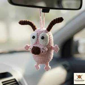 Handmade Crochet Courage Dog Car Hanging, Cartoon Style Car Decor, Cotton Yarn Accessory