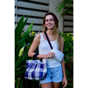 Honolulu Tote Bag - Atasha Rabbit Surfs Haleiwa & Palaka Navy (Reversible)