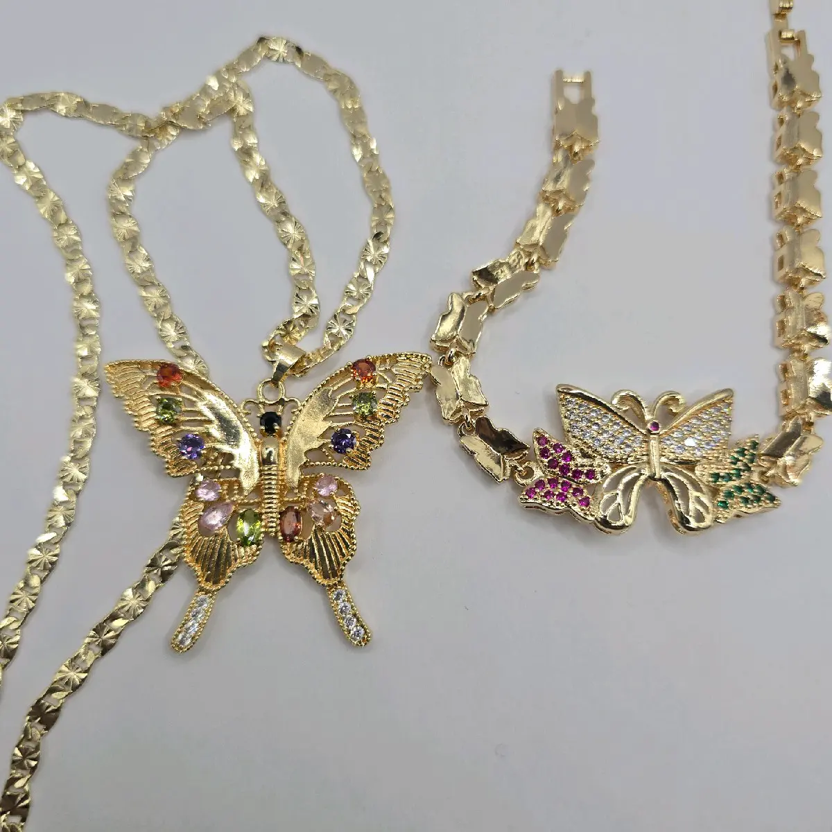 BUTTERFLIES set necklace with regular style chain 24"inches bracelet multicolored stone's GOLD-PLATED