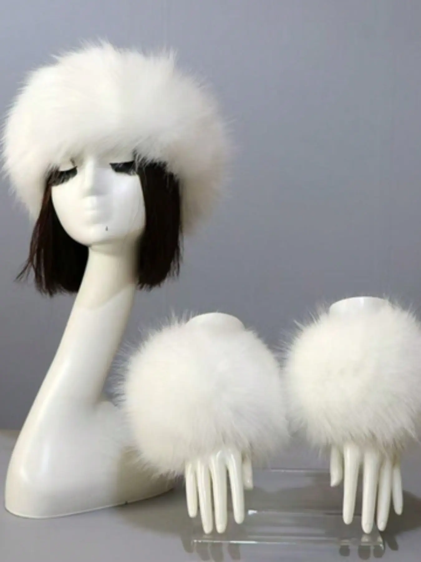 Two-Piece Set Pure Color Acrylic Fine Velvet Hat Cuffs, Autumn Winter Warm Faux Fur Cap Without Brim, Fake Fox Fur Sleeve Sets