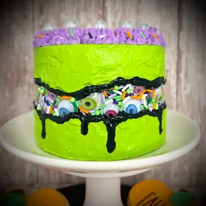 Faux eyeball cake