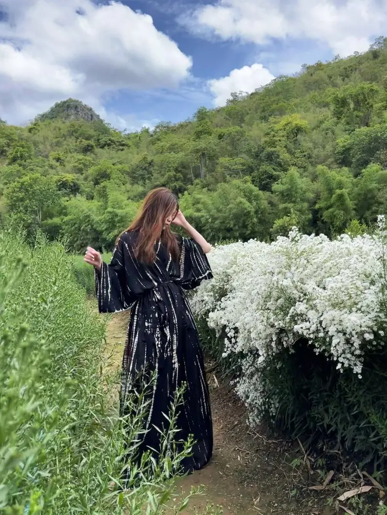 Black Tie dye kimono robe, Oversized Long Kimono, boho kimono dress, hippie robe, Black tie-dye kimono robe, duster, beachwear