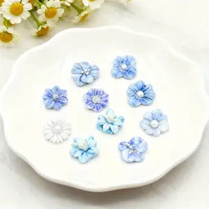 Handmade DIY flower silicone mold - irregular petal and flower center shape mold, suitable for jewelry making, soap molding, wax/resin art creation - compatible with clay, suitable for home decoration, brooches, Valentine's Day and birthday gift making