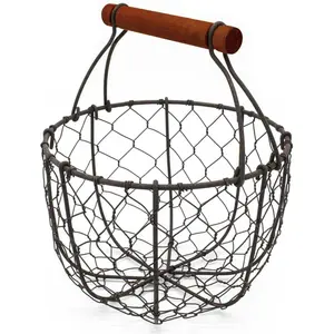 Round Chicken Wire Egg Basket Fruit Basket with Wooden Handle Primitives Vintage Gathering Basket.Rusty