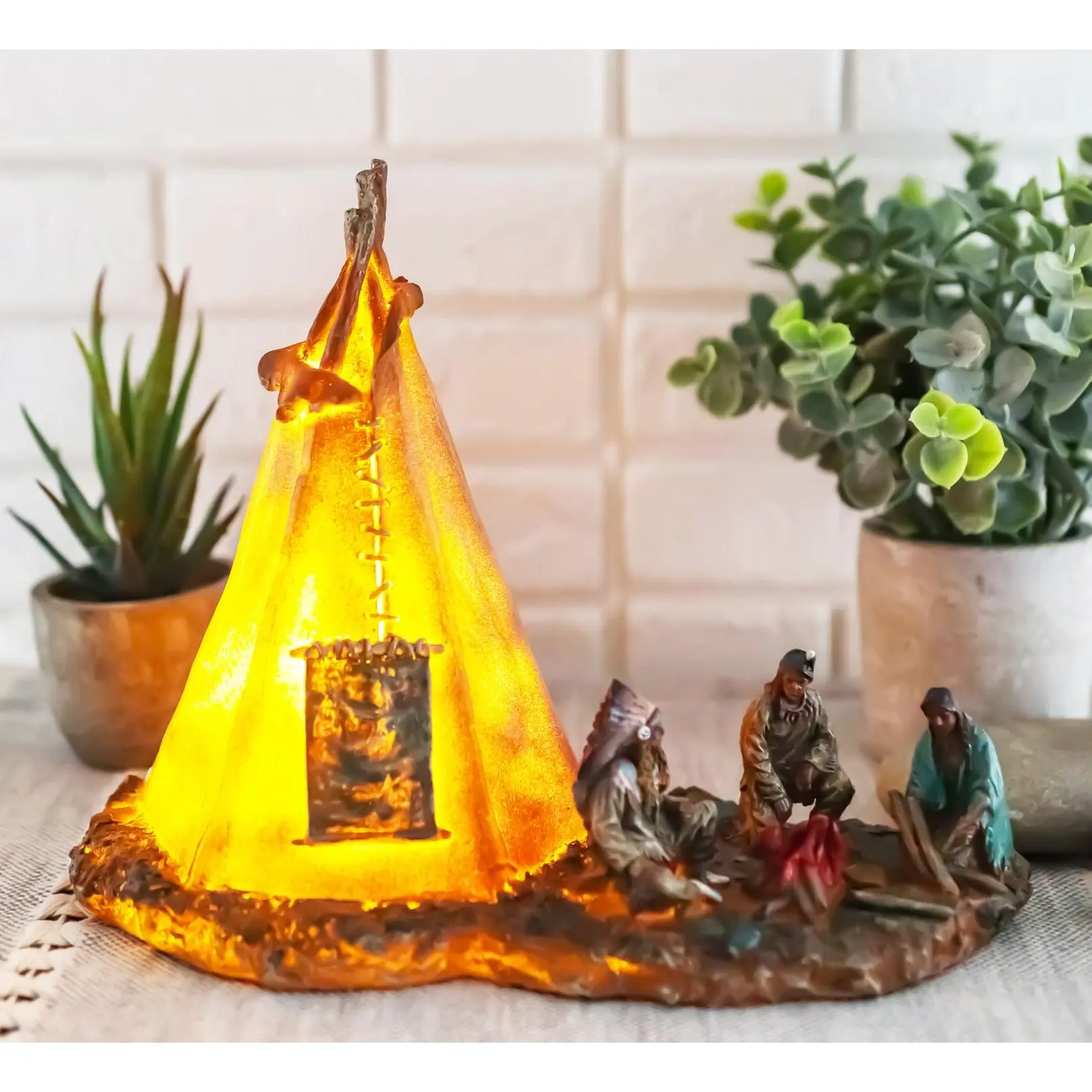 Native American Indian Chief and Elders Fire-Building LED Tipi Tent Figurine, Home Decor Statue, Ideal Gift for Home Supplies Enthusiasts